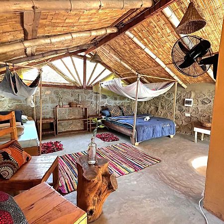 Butterfly Space- A Non-Profit Eco-Lodge Nkhata Bay エクステリア 写真