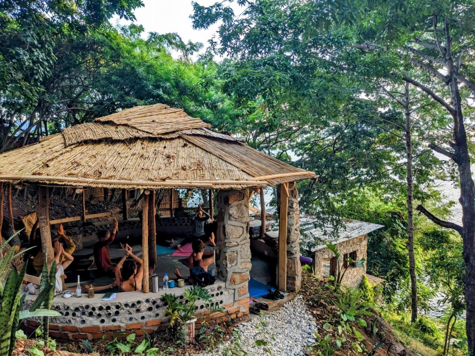 Butterfly Space- A Non-Profit Eco-Lodge Nkhata Bay エクステリア 写真