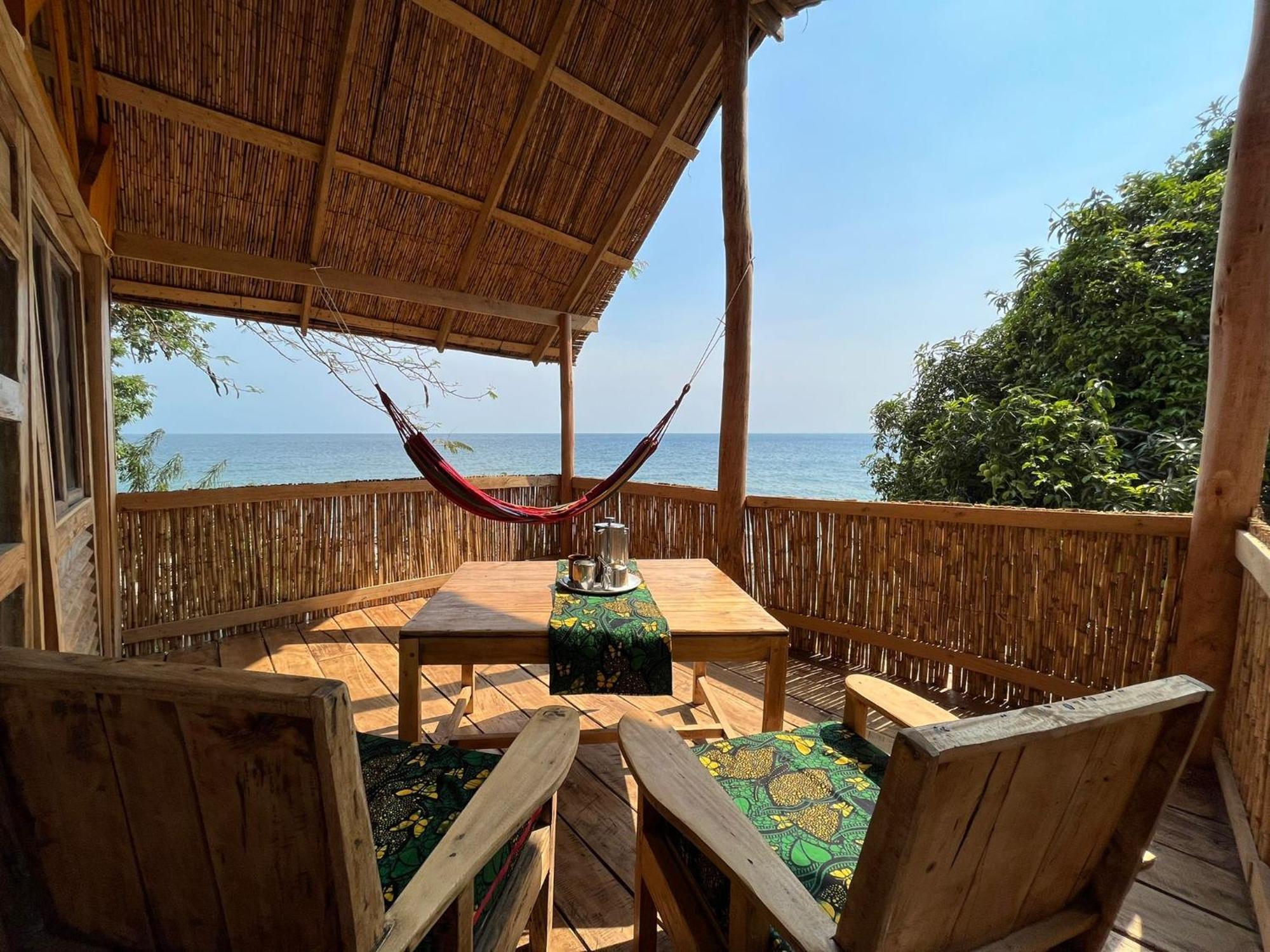 Butterfly Space- A Non-Profit Eco-Lodge Nkhata Bay エクステリア 写真