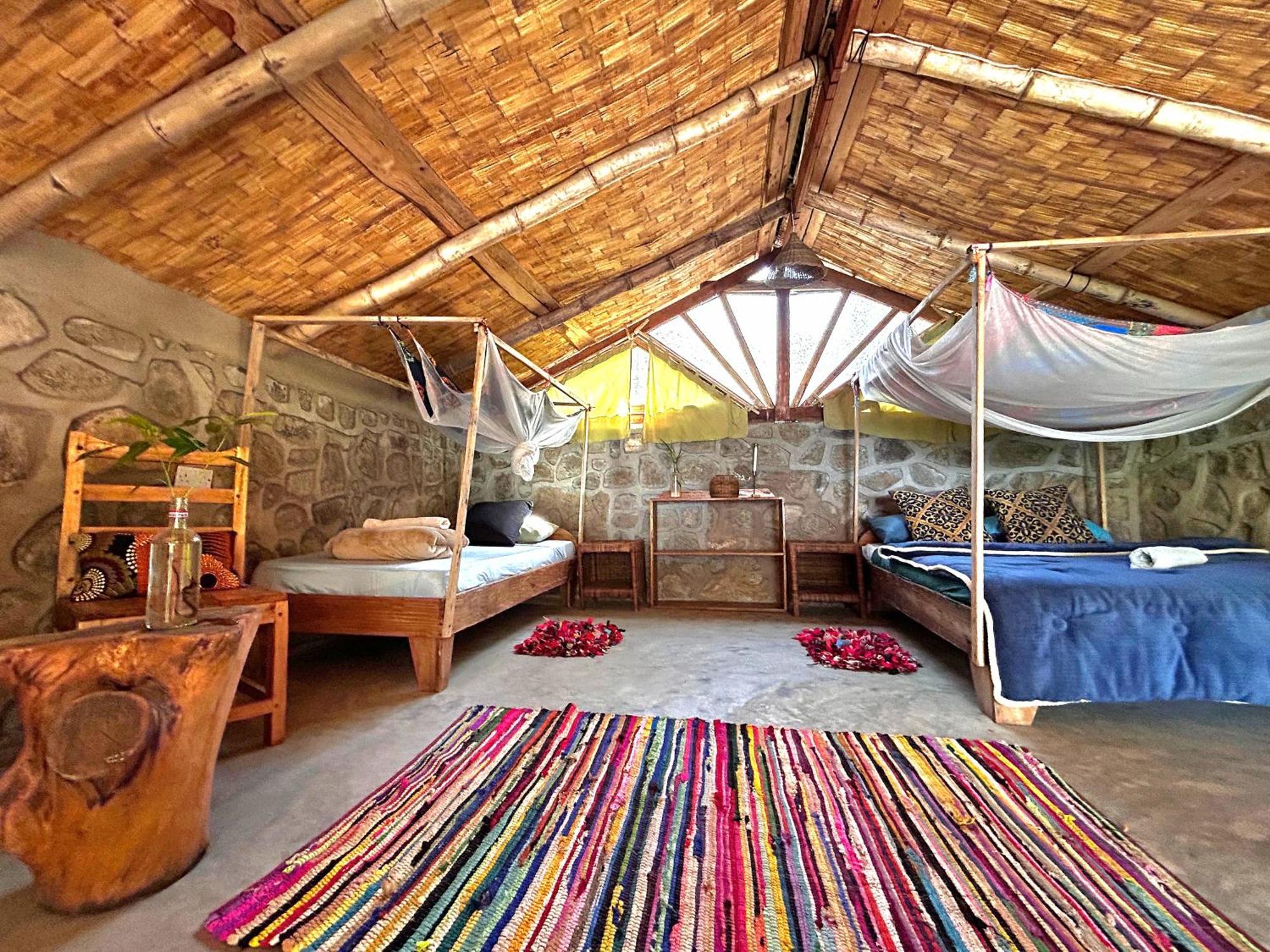 Butterfly Space- A Non-Profit Eco-Lodge Nkhata Bay エクステリア 写真